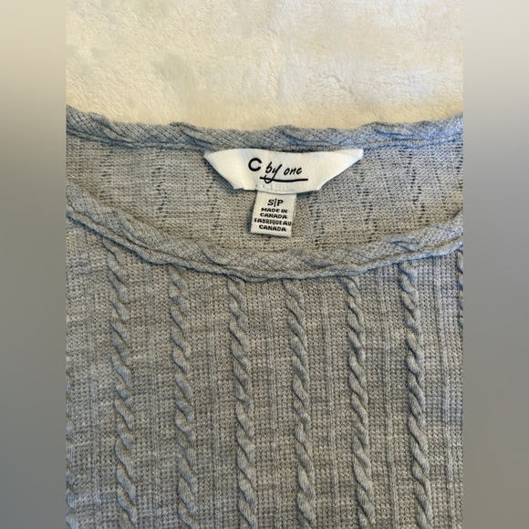 C by One Cable Knit 3/4 Sleeve Crop Sweater - Picture 3 of 4